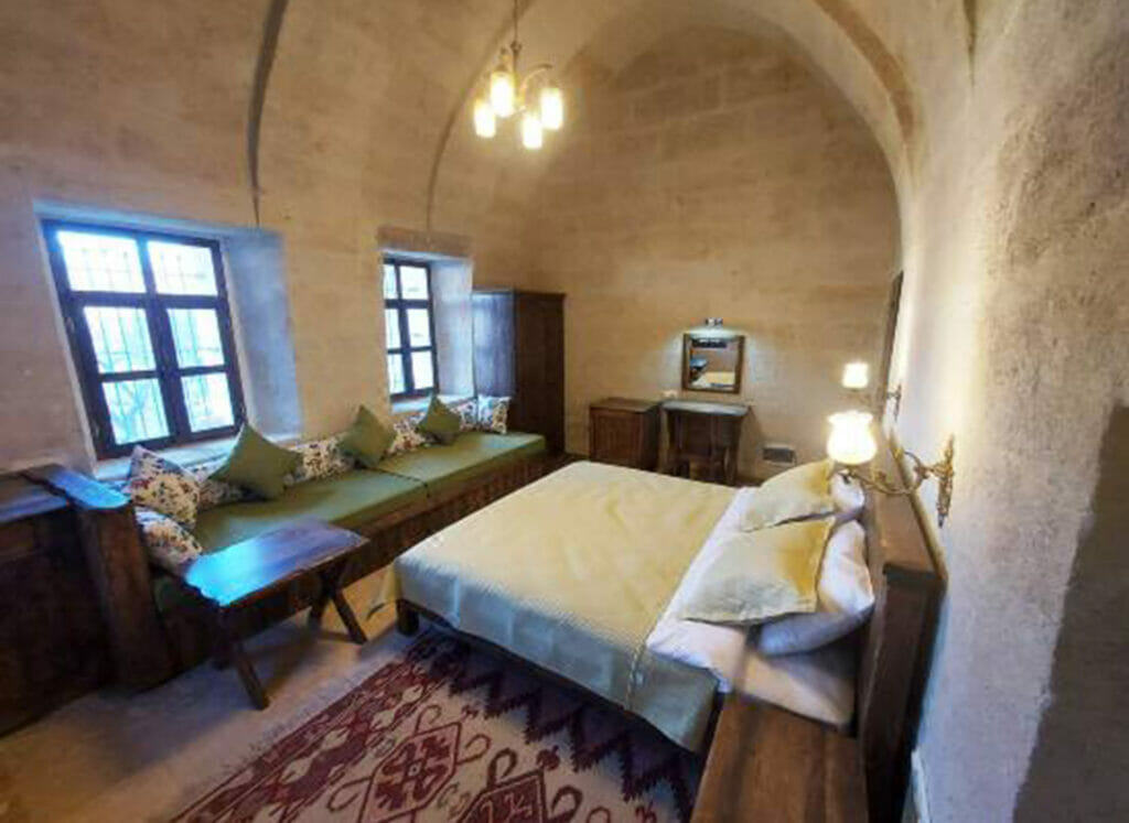 armesos-cave-suit-urgup-mustafapasa-ozdemir-mimarlik-fotograf3-website-2022