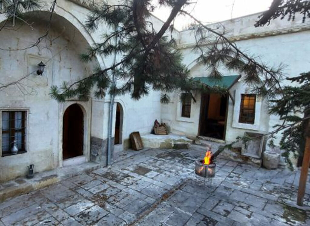 armesos-cave-suit-urgup-mustafapasa-ozdemir-mimarlik-fotograf4-website-2022
