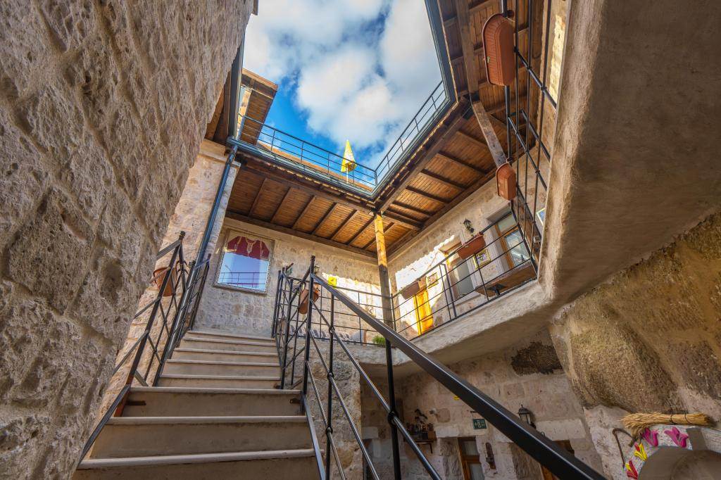 urgup-mustafapasa-butik-otel-restorasyon-ozdemir-mimarlik-website-2025-foto-2